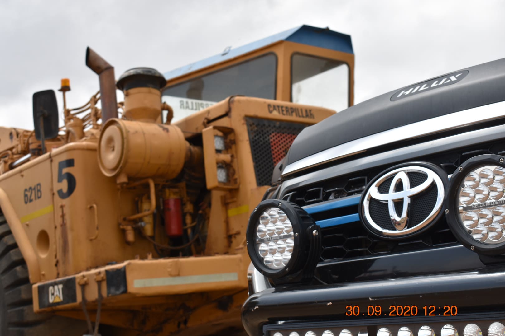 Japtrap Plant Hilux and A Caterpillar 621B Scraper